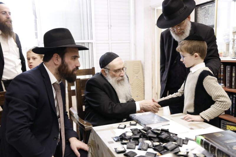 שמוליק קורלנסקי