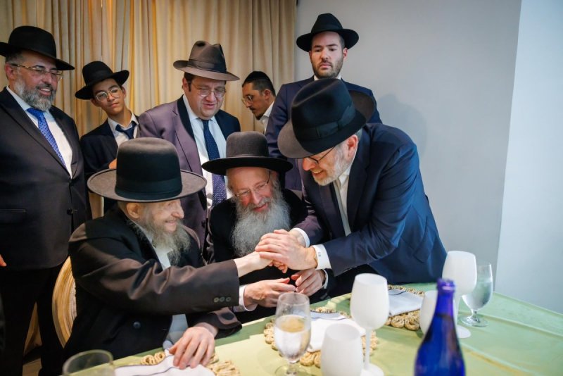 דניאל נפוסי ואלי קובין