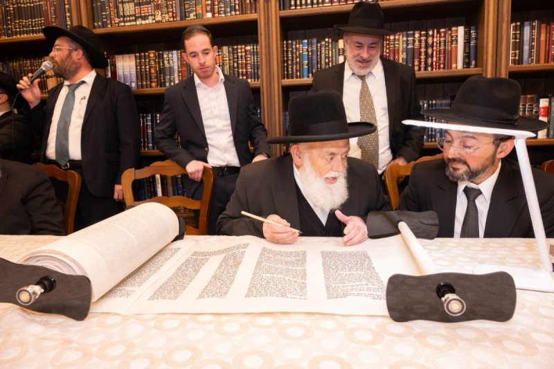 באדיבות המצלם