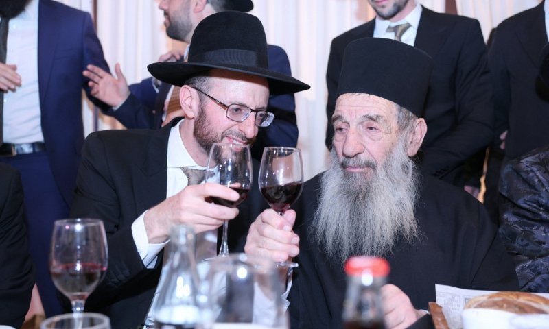 רבה של פנמה חיתן את בתו בישראל, גדולי ישראל באו לברך