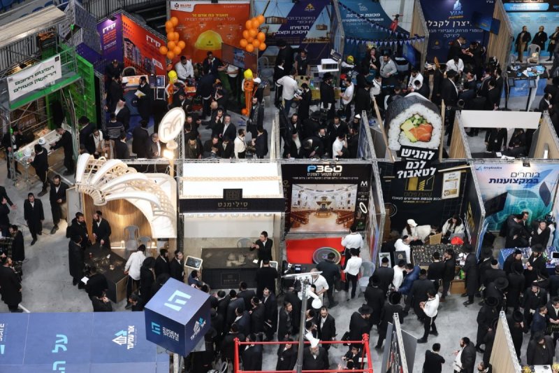 יעקב נחומי, אריאל אוחנה, אברהם כהן