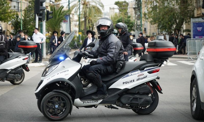 לקראת שבת: היערכות משטרתית מתוגברת בכניסות לבני ברק