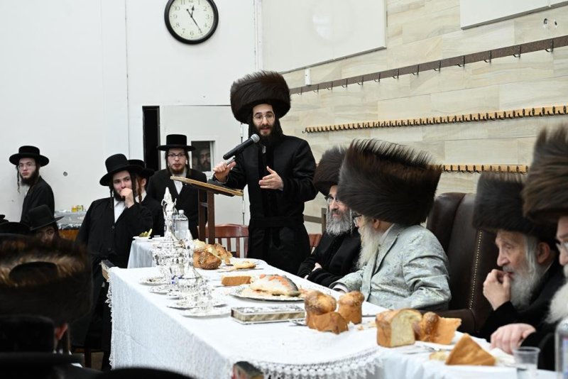 באדיבות המצלם