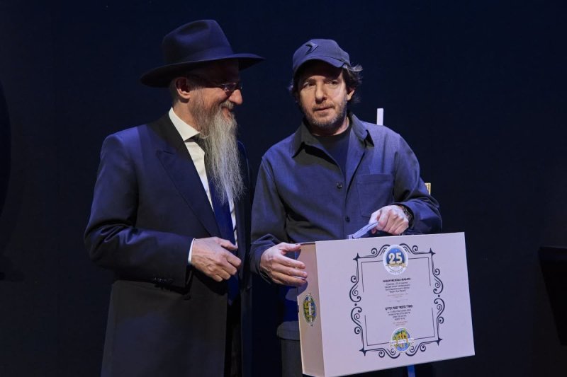 דמיטרי לובאייב