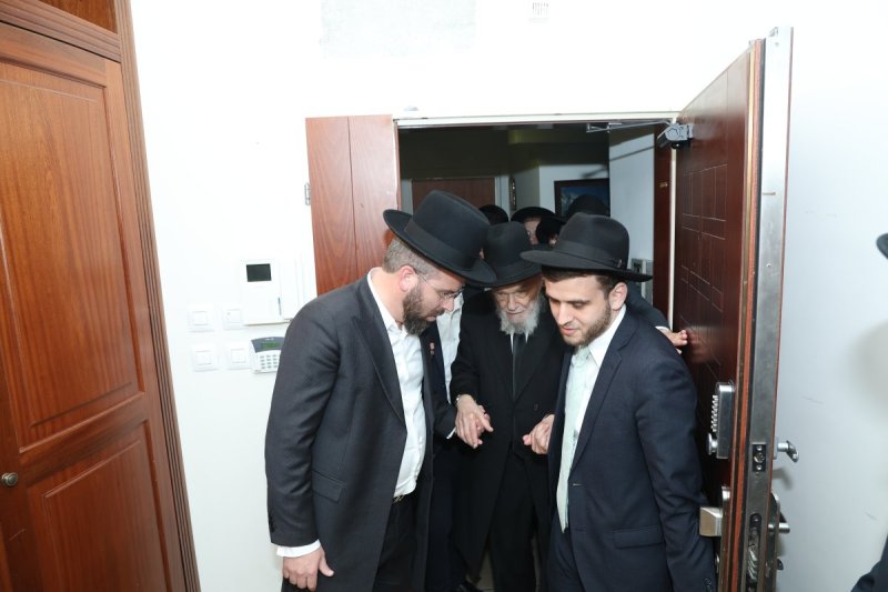 באדיבות המצלם