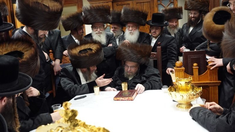 אנשיל בעק וא.מ.ש