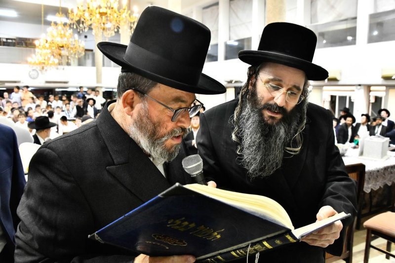 באדיבות המצלם