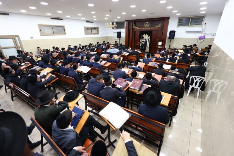 באדיבות המצלם