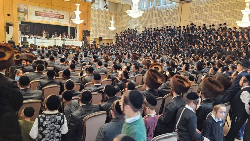 באדיבות המצלם