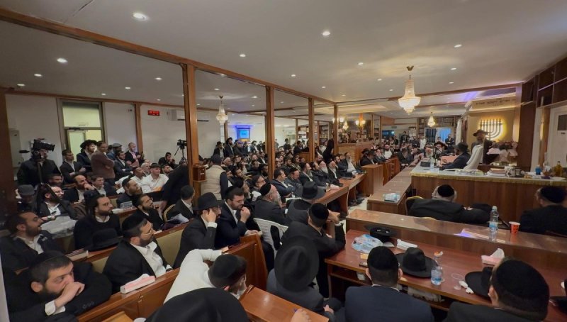 באדיבות המצלם