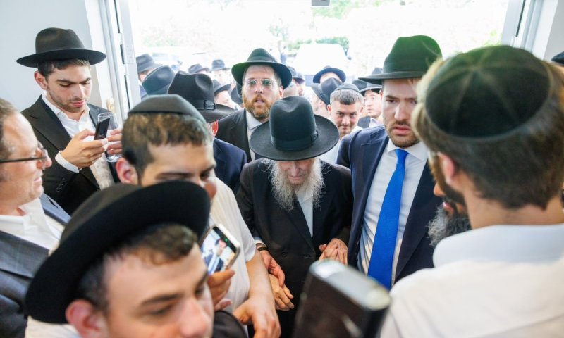 הצלת עולם התורה: 3 משלחות, 4 מדינות, 11 גדולי ישראל ו־19 דינרים 