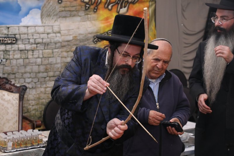 באדיבות המצלם