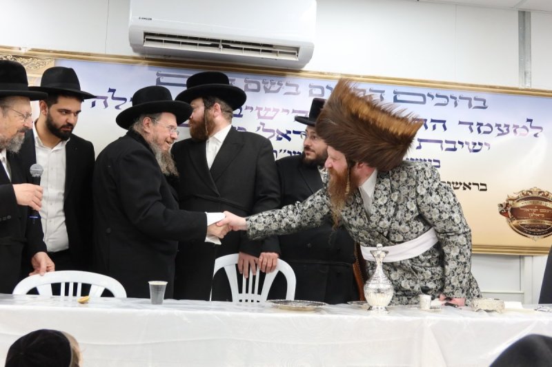 באדיבות המצלם