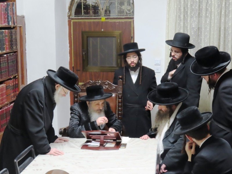 באדיבות המצלם