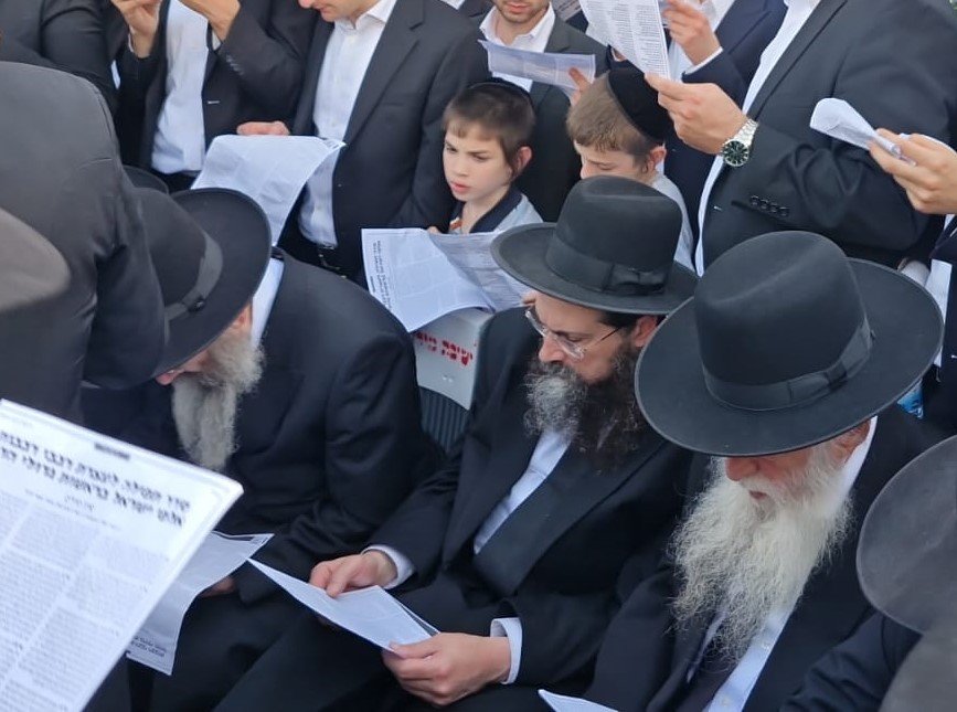 באדיבות המצלם