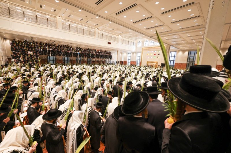 אחים לעטשווסקי, הלל ליכטענשטיין ושלמה ב.