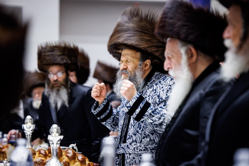 אברומי בלום והלל ל"ש