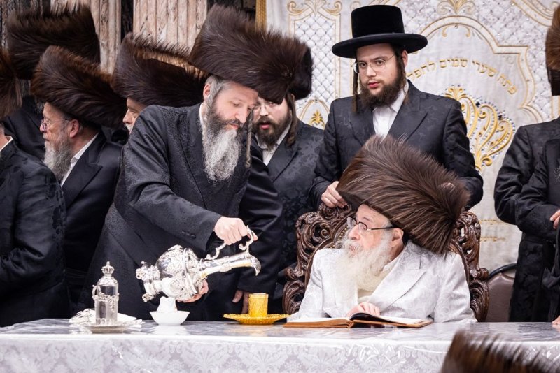 האחים לאנטשעווסקי