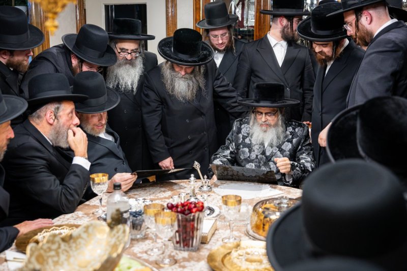 באדיבות המצלם