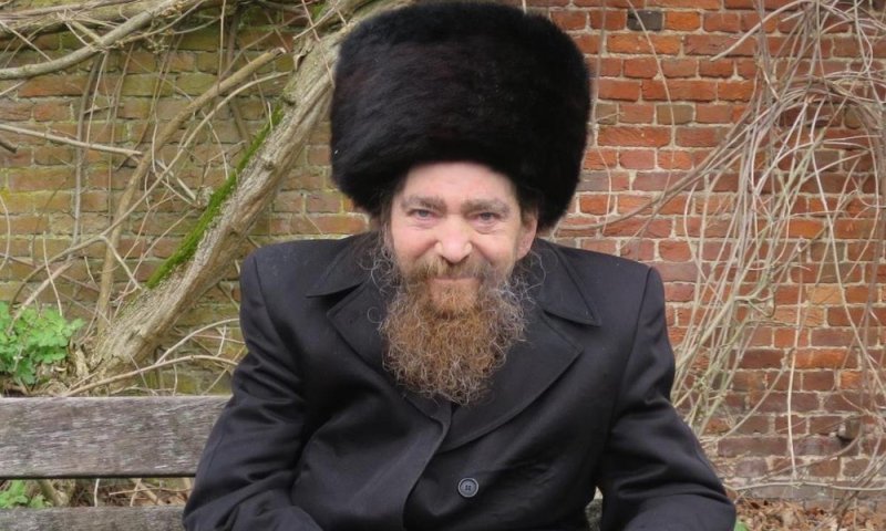 מוכר הספרים שהאיר פנים: באנטוורפן נפרדים מר' לייבל סלצקי ז"ל