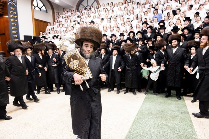 אברומי בלום