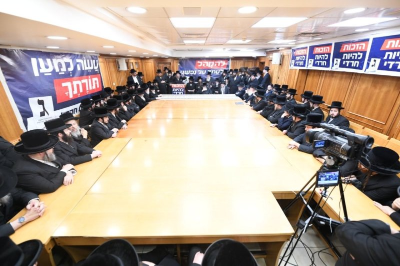 אנשיל בעק