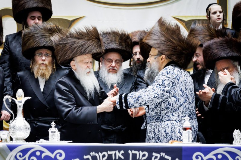 אברומי בלום והלל ל"ש