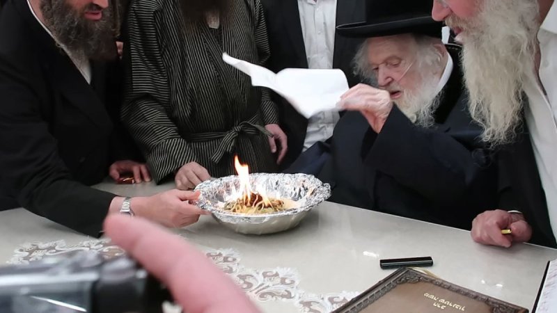 באדיבות המצלם