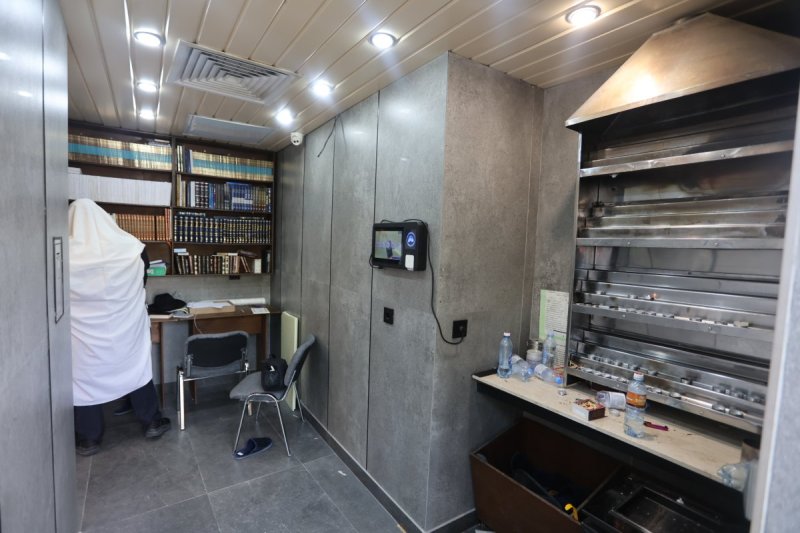 מרדכי לובעצקי