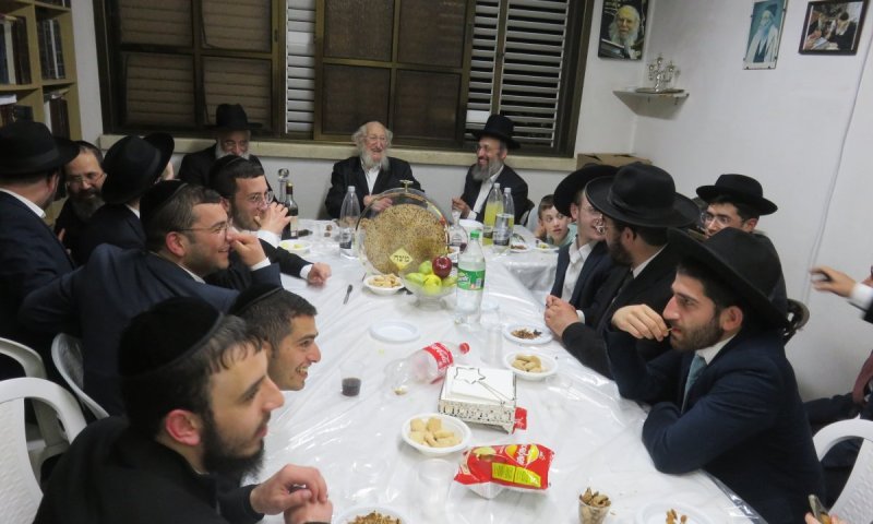 חג הפסח בנגב במחיצת חבר המועצת הגר"א לוי | צפו בגלריה