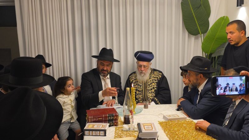 באדיבות המצלם