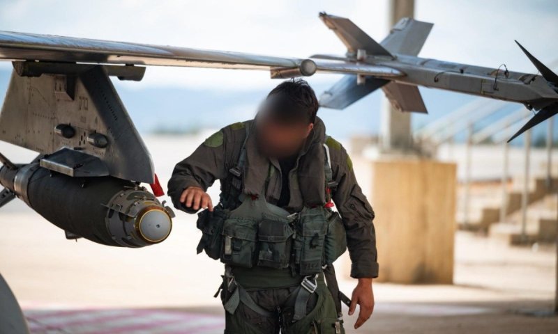 המפעיל האיראני הציע לחייל לעכב מטוסים שיוצאים לתקיפות