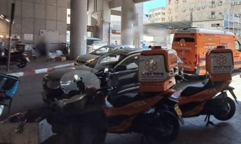 בן 75 התמוטט במשרד בבני ברק - פונה במצב קשה לאחר החייאה