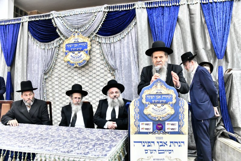 באדיבות המצלם