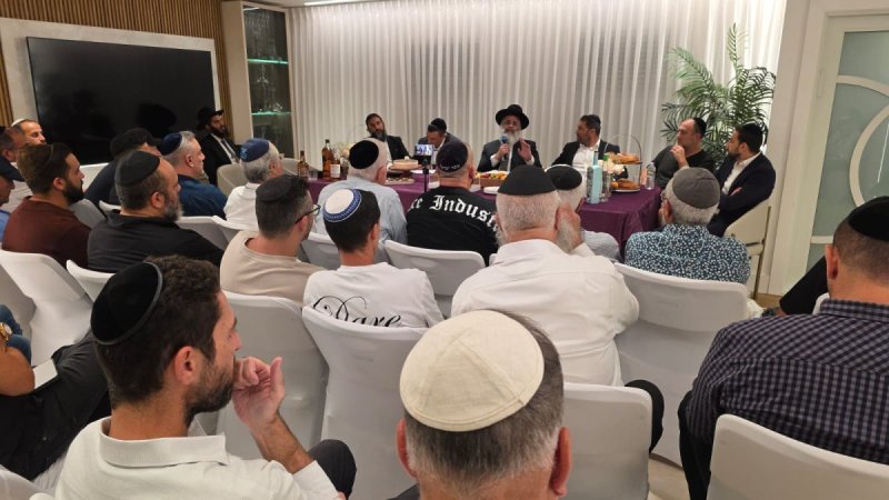 באדיבות המצלם