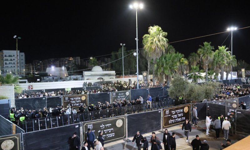 שיאים חדשים: 200 אלף איש בהילולת סידנא בבא סאלי בנתיבות