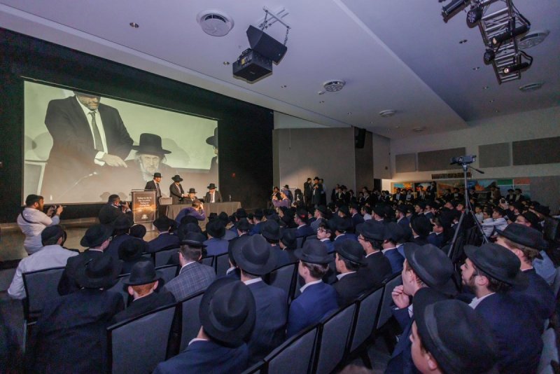 דניאל נפוסי ומאיר זלזניק