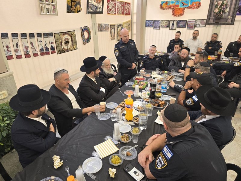 באדיבות המצלם