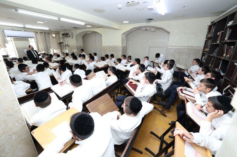 באדיבות המצלם