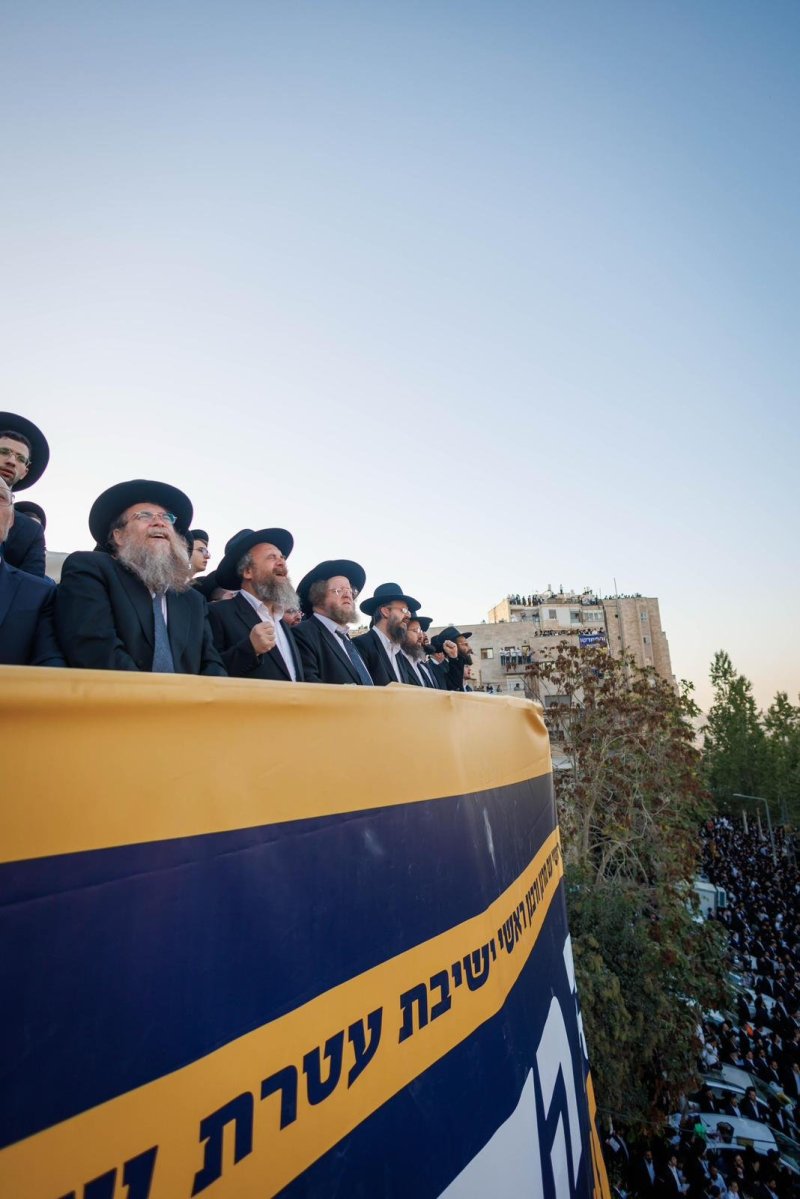 דניאל נפוסי ודוד מנדלסון