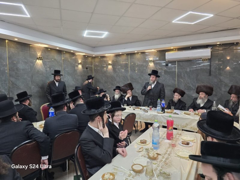 באדיבות המצלם