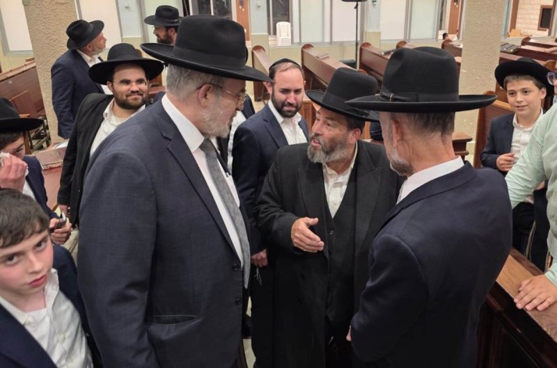 באדיבות המצלם