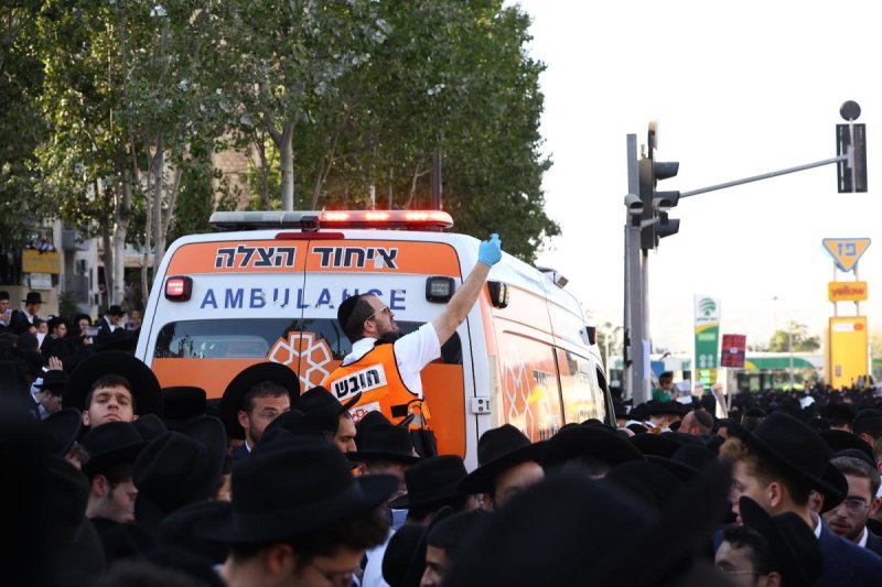 דניאל נפוסי ודוד מנדלסון