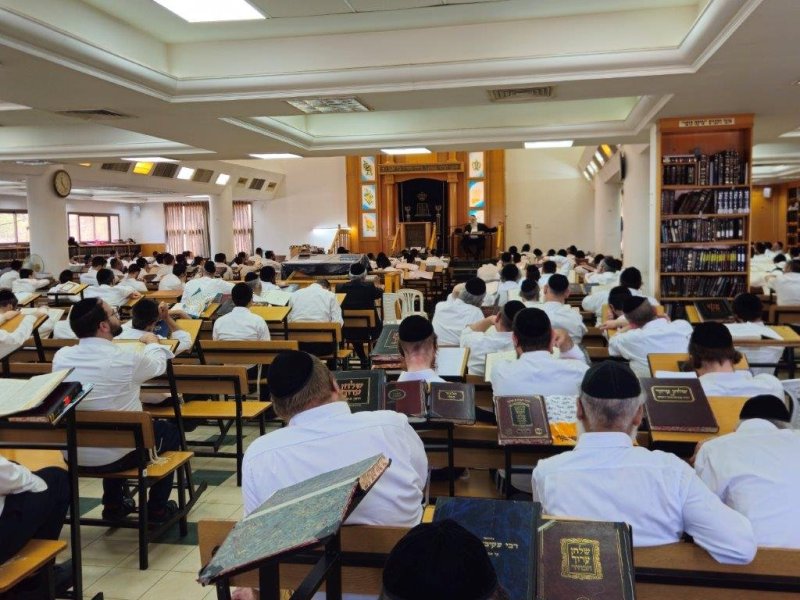 באדיבות המצלם