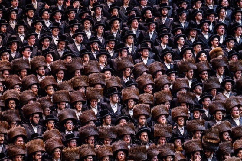 אלי וואהל, איצי מ.