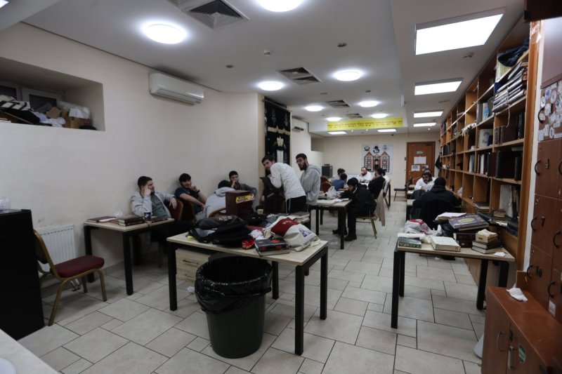  מרדכי לובעצקי