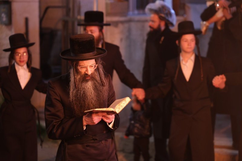 צ.י.
