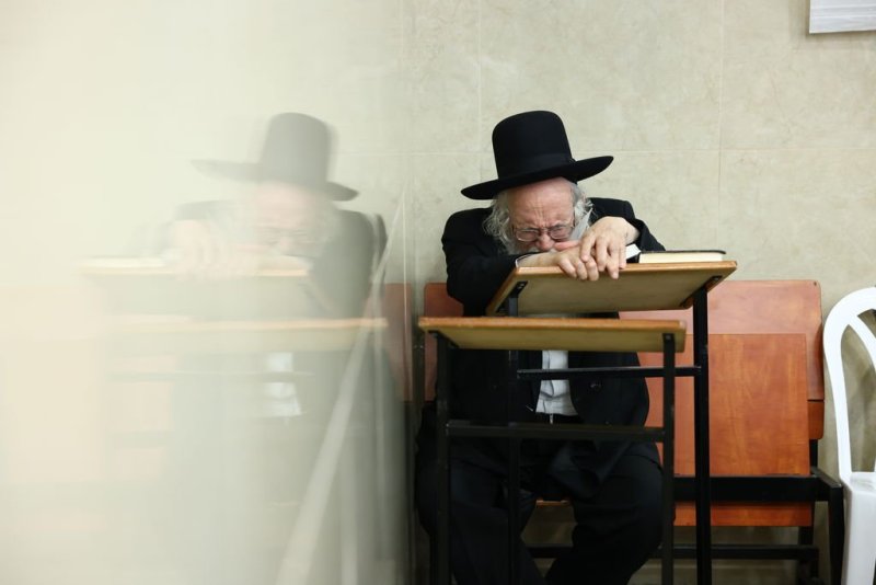 באדיבות המצלם