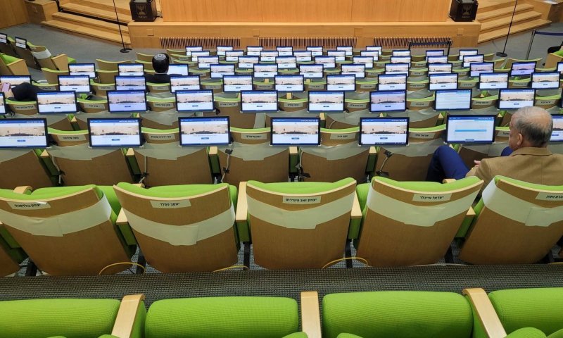 תקציב המדינה אושר; תקציבי הישיבות עברו בהפתעה, בעזרת קולות האופוזיציה