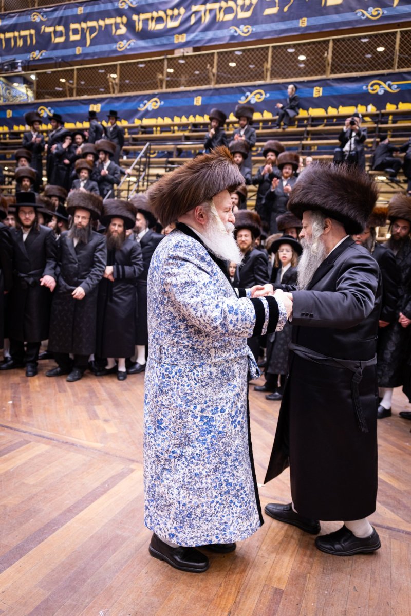 באדיבות המצלם